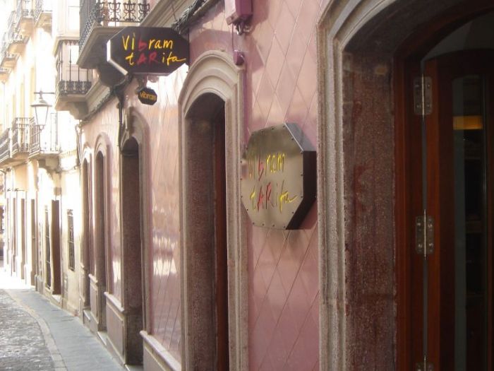 Archisio - Lula Ferrari - Progetto Vibram bar