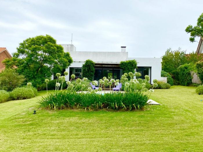 Archisio - Claudia Dibbe Piazza - Progetto The blue house