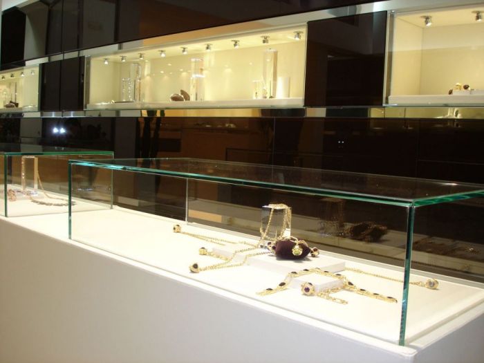 Archisio - Zeno Pucciarchitects - Progetto Rebecca store bari