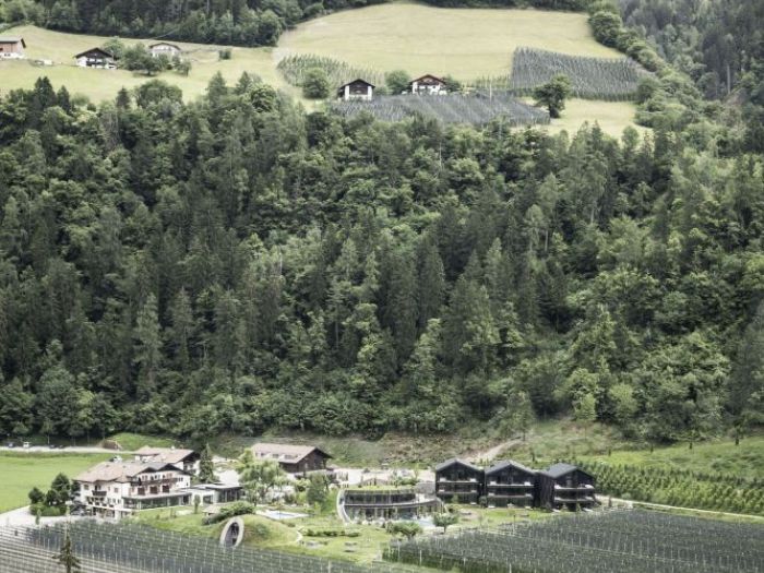 Archisio - Noa Network Of Architecture - Progetto Apfelhotel torgglerhof in piena fioritura