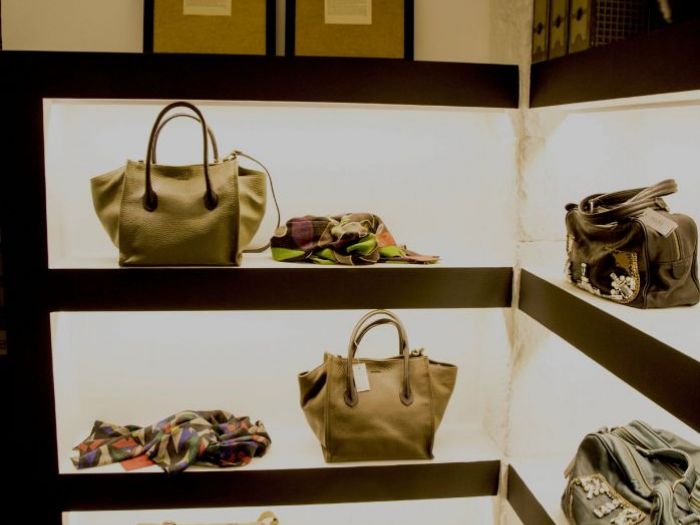 Archisio - Design Project - Progetto Cose -accessory store-