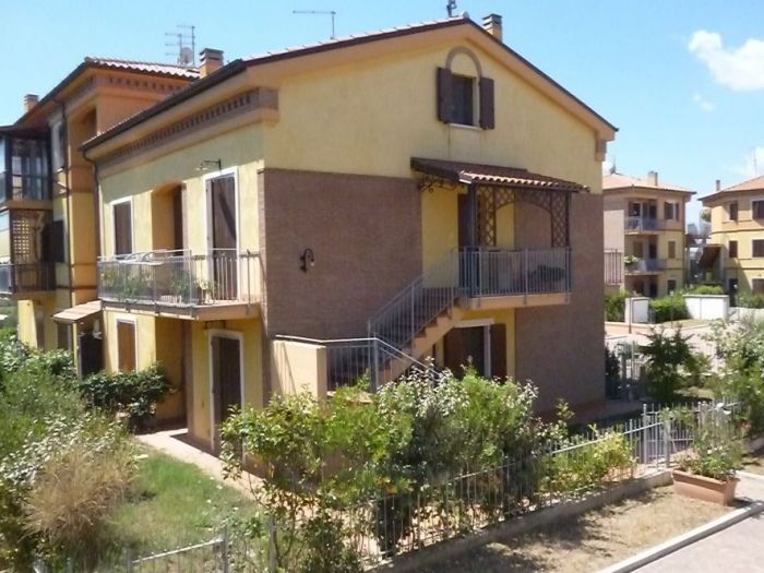 Archisio - Donatella Magni - Progetto Appartamento in montemarciano 2007-2008