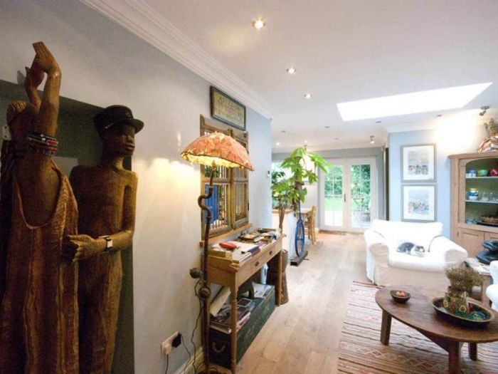 Archisio - Roberto Silvestri - Progetto Una casa a londra ricordi oggetti memorie