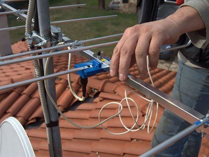 Archisio - Tse Impianti - Progetto Installazione e riparazione antenne