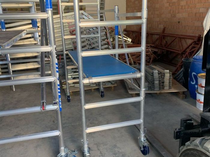 Archisio - Cs Costruzioni Snc - Progetto Vendita e noleggio trabattelli professionali