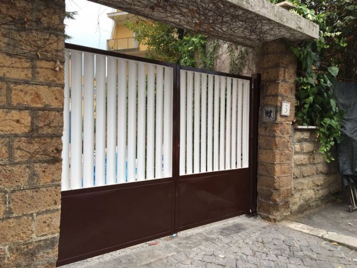 Archisio - Domus Finestre Snc - Progetto Lavorazione ferro e pronto intervento fabbro per grate