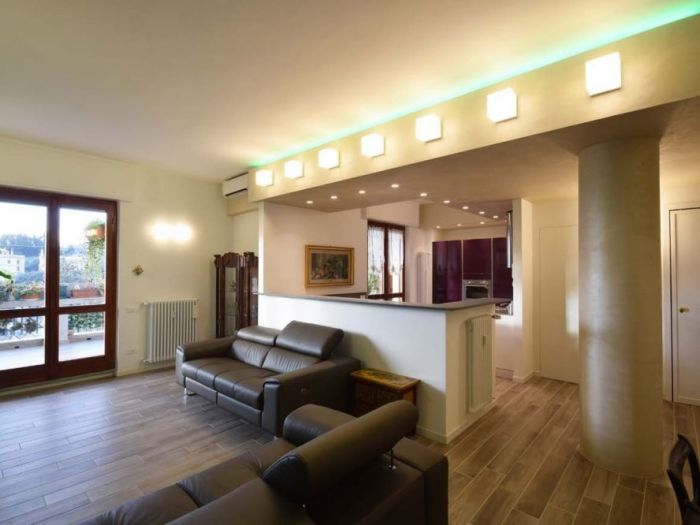 Archisio - Roberto Silvestri - Progetto Linee contemporanee per una casa calda una casa accogliente