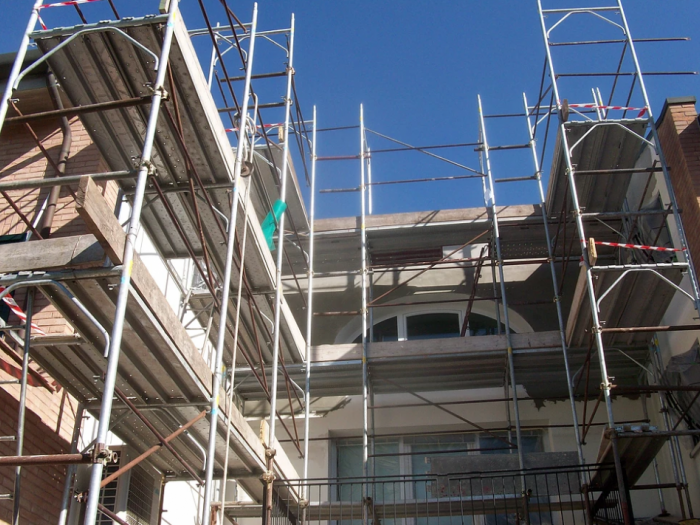 Archisio - Baroni Ermano - Progetto Tinteggiatura e soluzioni per esterni