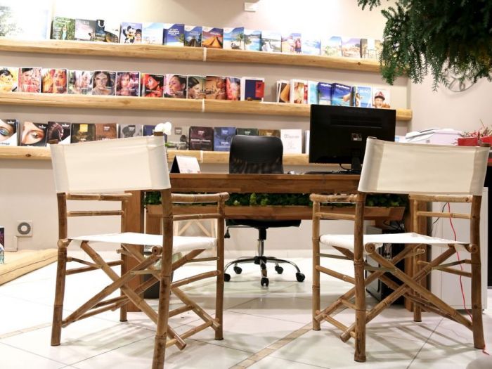 Archisio - Studio Ferretti - Progetto Agenzia viaggi valenza