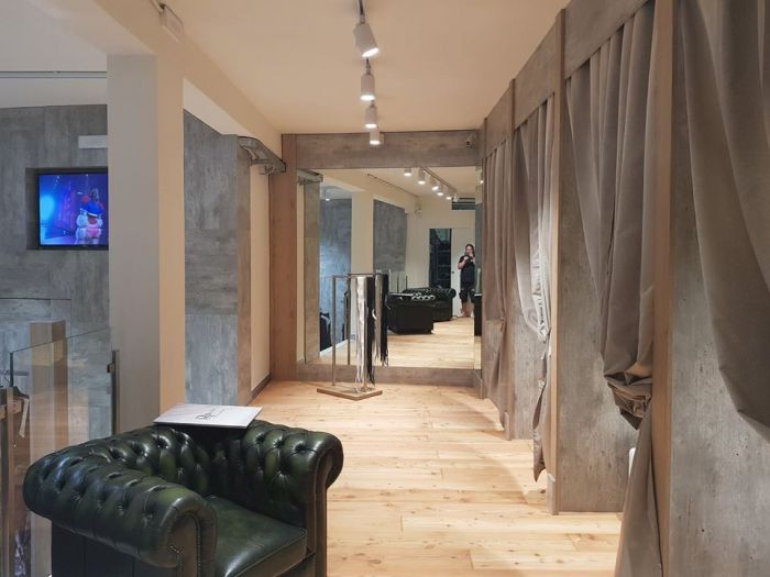 Archisio - Michele Paolin - Progetto Arredamento su misura con taglio e bordatura pannelli sul posto