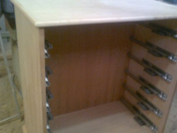 Archisio - Arte Del Legno 86 Snc - Progetto Cassettiera in legno listellare di ciliegio