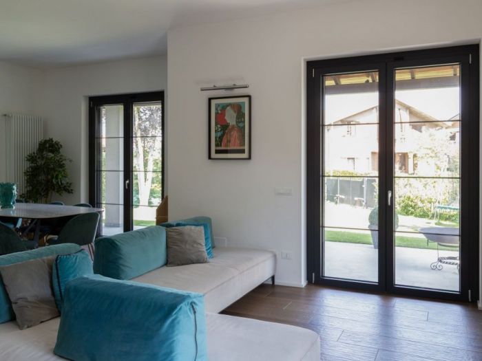 Archisio - Cinzia Campari - Progetto Villa indipendente con piscina