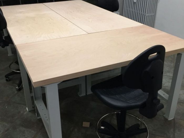 Archisio - Imetallici Di Taverna Andrea Taverna - Progetto Allestimento banchi e pannelli dogati locale commerciale