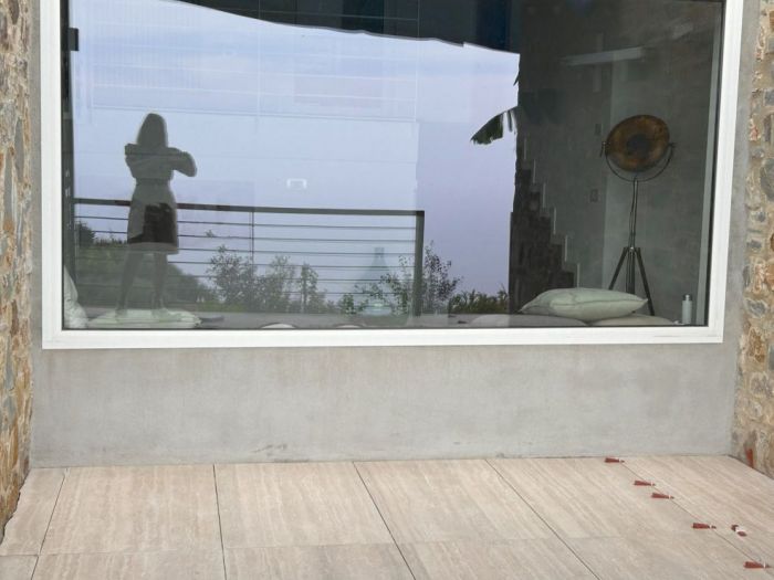 Archisio - Nadine Schmitz - Progetto Leleganza dello sfioro nascosto