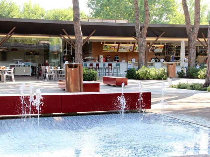 Archisio - Forme Dacqua - Progetto Fontane dinamiche e a sfioro - camping marina di venezia