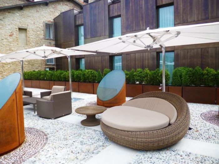 Archisio - Rizzi Giardini - Progetto Allestimento spazi esterni hotel relais san lorenzo