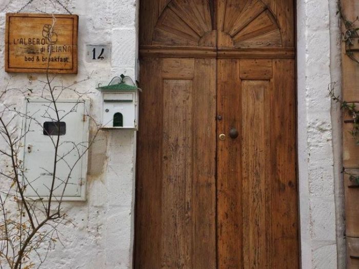 Archisio - Castano Restauro - Progetto Restauro di un portone di ingresso