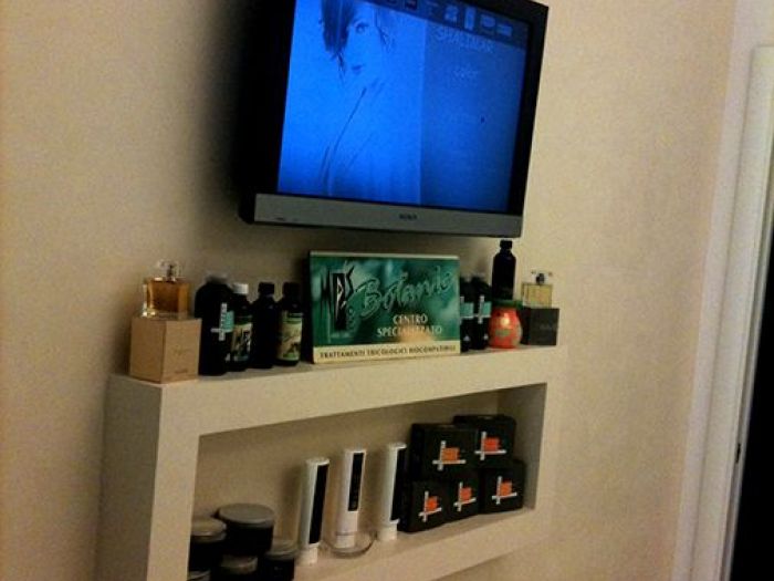 Archisio - Simone Ciuffini - Progetto Salone di bellezza prato