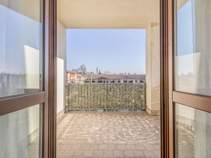 Archisio - Eukalipto Studio - Progetto Home staging completo servizio fotografico e foto drone su duplex vuoto