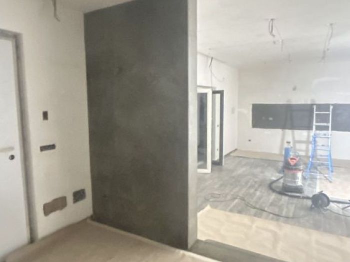 Archisio - Valbor Resine - Progetto Resina cementizia per villetta privata