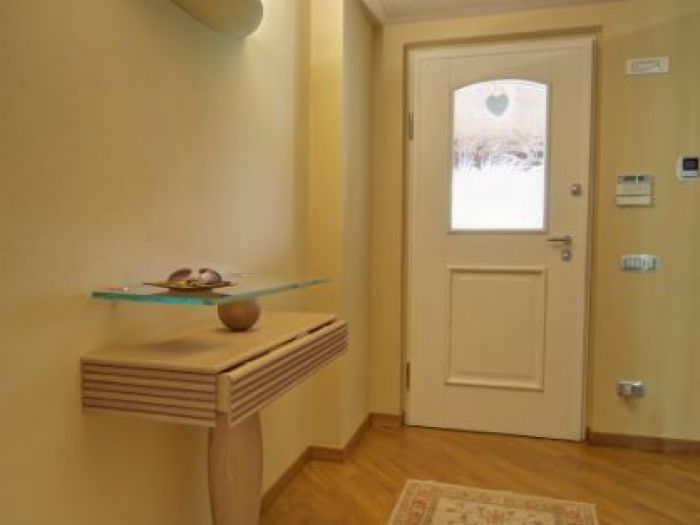 Archisio - Studio Di Architettura Mannelli - Progetto Consolle e librerie-espositori