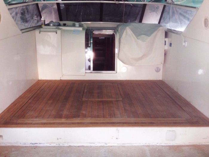 Archisio - Onda Arredamenti - Progetto Tavolini sedie mensole armadi arredo casa e rivestimento in legno per yacht