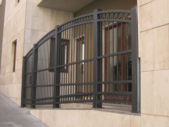 Archisio - Talloru Salvatore srl - Progetto Cancelli in ferro battuto