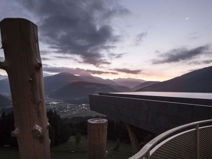 Archisio - Noa Network Of Architecture - Progetto Hubertus oscillante tra cielo e terra