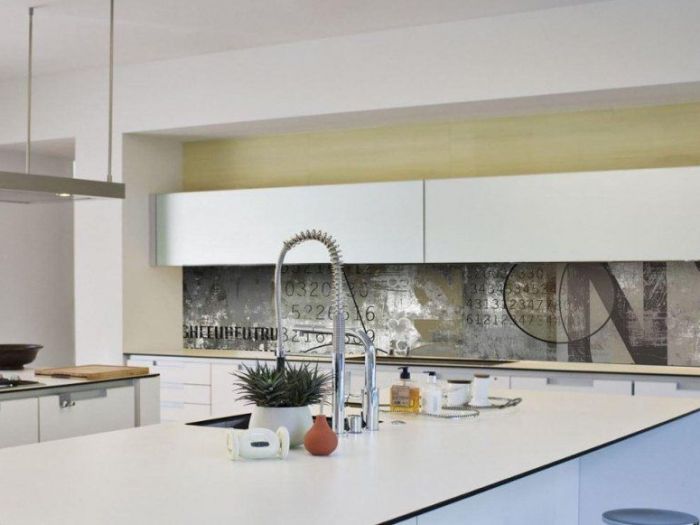 Archisio - Citti Serramenti Infissi Cristalli - Progetto Schienali per cucine in vetro