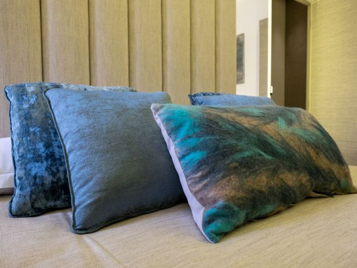 Archisio - Elena Kihlman Disegna E Produce Tessuti Darredamento Accessori Per Arredamenti - Progetto Cuscini decorativi