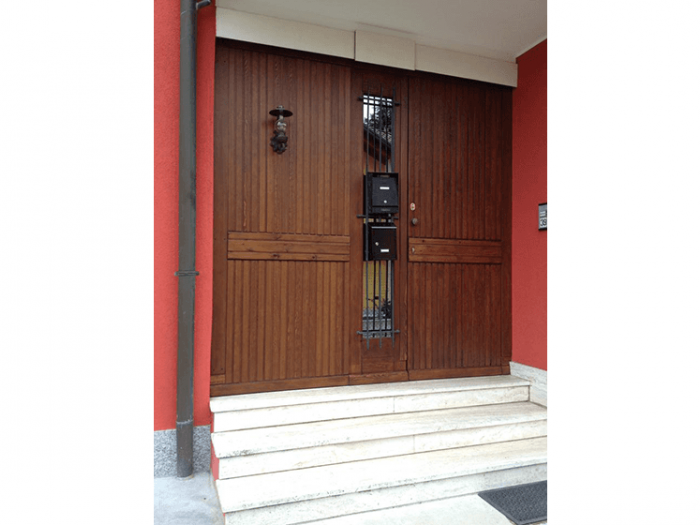 Archisio - Rb Serramenti - Progetto Riparazione di persiane porte e finestre danneggiate