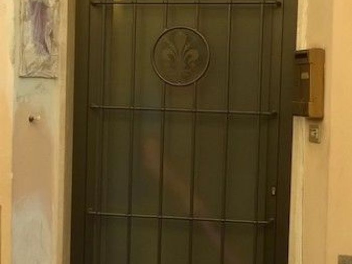 Archisio - Peruzzi srl - Progetto Porte in ferro o acciaio