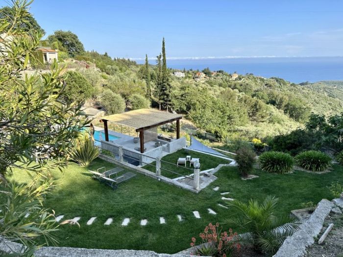 Archisio - Nadine Schmitz - Progetto Piccolo bed and breakfast