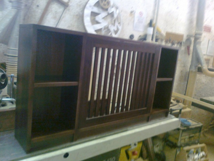 Archisio - Arte Del Legno 86 Snc - Progetto Copritermosifoni decapati in noce bianchi anticati