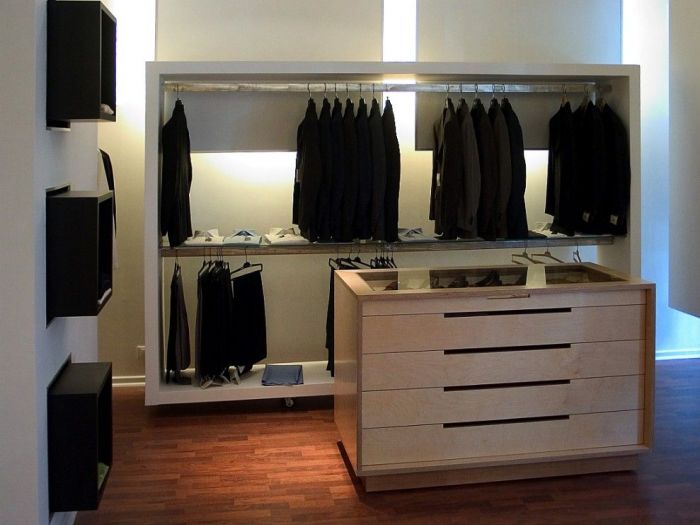 Archisio - Marco Mazzella - Progetto Interni negozio rg