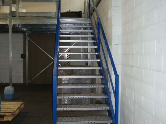 Archisio - Imetallici Di Taverna Andrea Taverna - Progetto Allestimento soppalchi