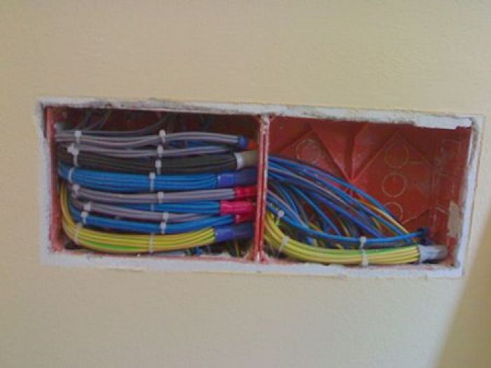 Archisio - Elettrodigitale Scaccini Lorenzo - Progetto Impianti civili e industriali di ricezione digitale terrestre e satellitare via internet wifi e cablati