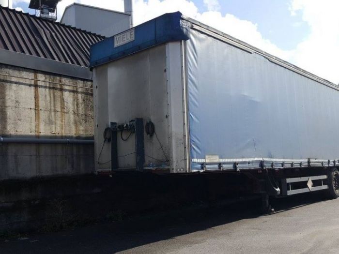 Archisio - Flli Nostrani Snc - Progetto Traslochi e trasporti in tutta italia