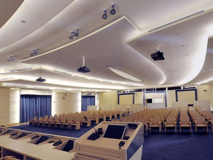 Archisio - Studio Costa Progettazioni - Progetto Agusta westland a finmeccanica company - auditorium