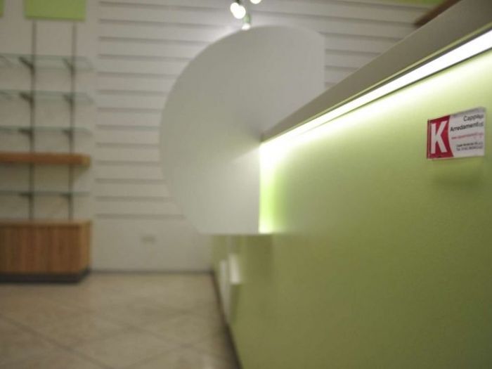 Archisio - Cappa Arredamenti - Progetto Farmacia lombardi