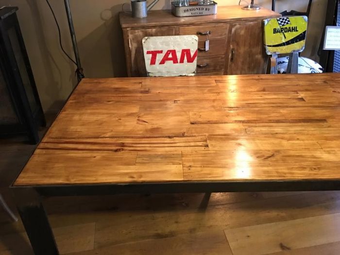 Archisio - Scenography - Progetto Tavoli e tavolini