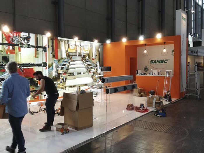 Archisio - Calmaggiorestudio - Progetto Stand design