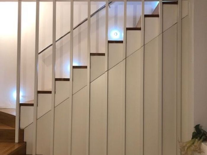 Archisio - Leonardo Design Srl - Progetto Elemento arredativo sottoscala