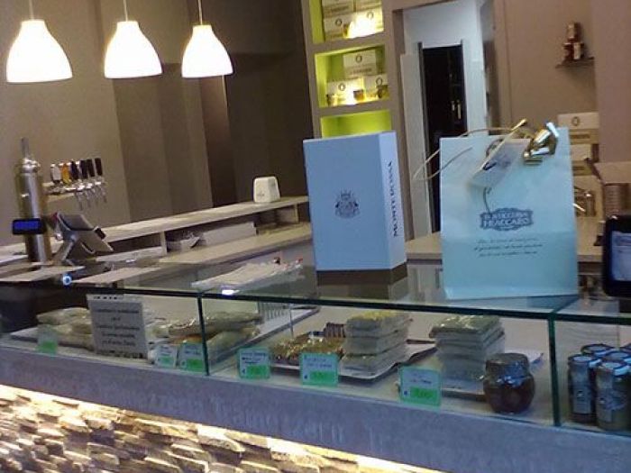 Archisio - Roberto Bardelli - Progetto Bar ristorante e discoteche