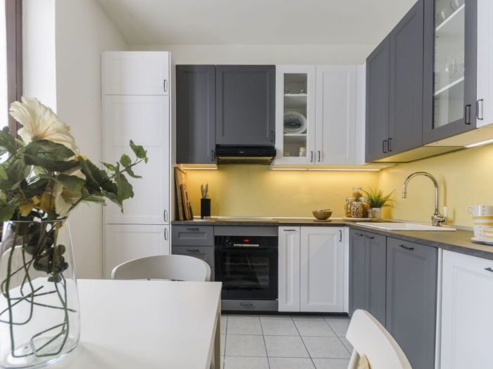 Archisio - Gilardi Interiors On Staging - Progetto Creazione della cucina dalla camera in pi per una nuova gestione degli spazi