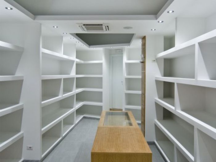 Archisio - Marco Mazzella - Progetto Interni negozio by p