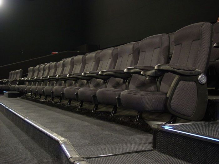 Archisio - Claudio Correale - Progetto Centro multifunzionale casoria- sale cinematografiche connettivi e servizi