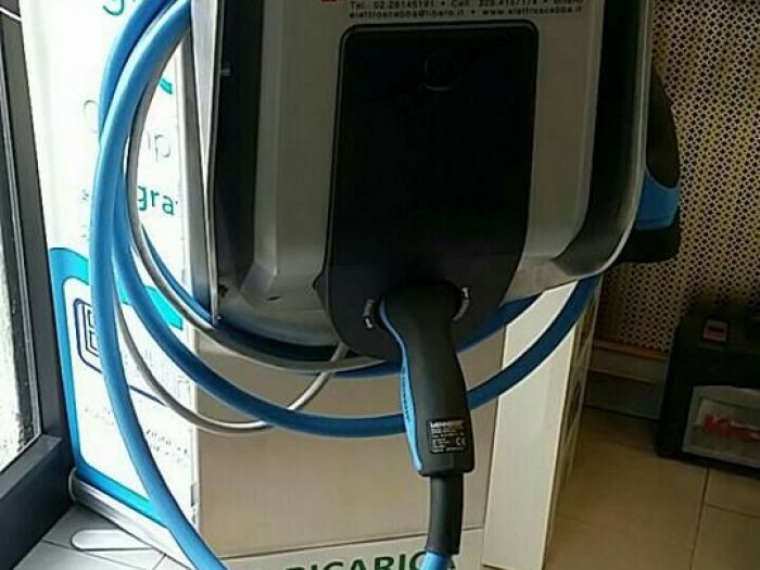 Archisio - Elettroscebba - Progetto Colonnine per ricariche elettriche