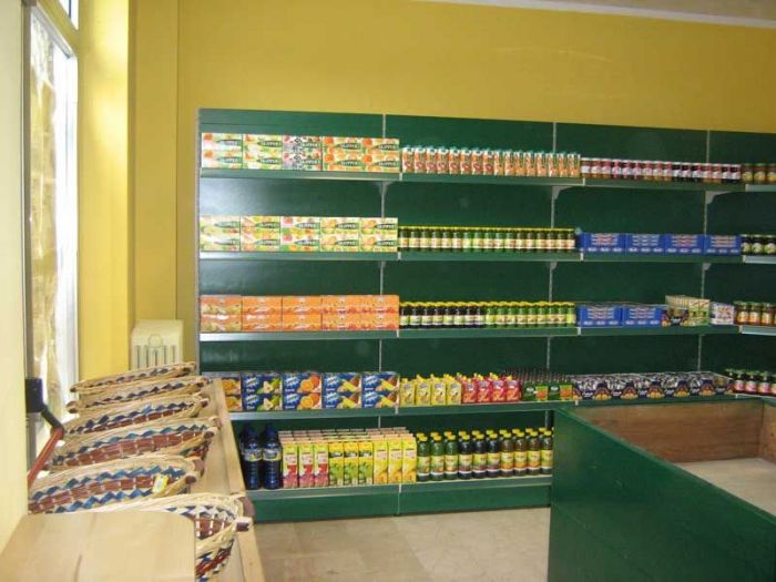 Archisio - Aldo Ilardi Falegnameria - Progetto Arredamenti negozi