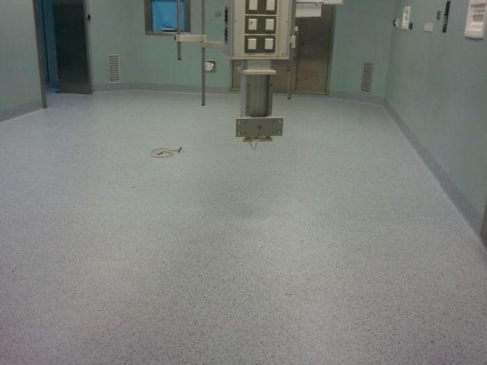 Archisio - Errico Gaglianese - Progetto Rifacimento pavimenti gruppo operatorio ed utic del campus di germaneto